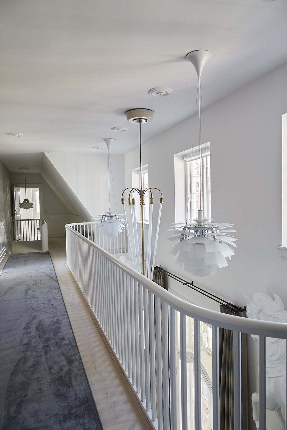pernilleogolebom220524 4lOPLa7OPAxPt JaL Gang loftslampe Konglen